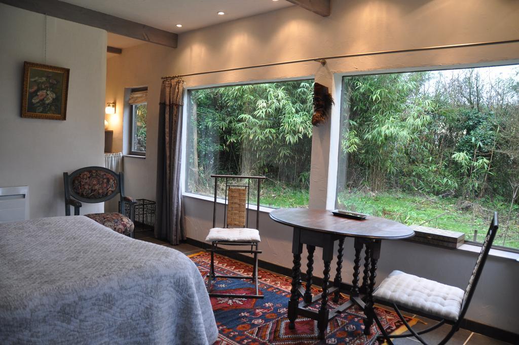 Chambres D'Hotes, Gites La Petite Madeleine La Madelaine-sous-Montreuil ภายนอก รูปภาพ