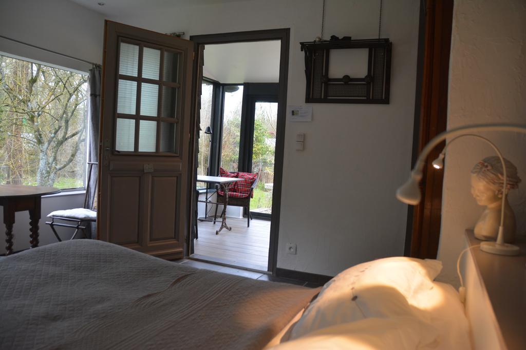 Chambres D'Hotes, Gites La Petite Madeleine La Madelaine-sous-Montreuil ภายนอก รูปภาพ